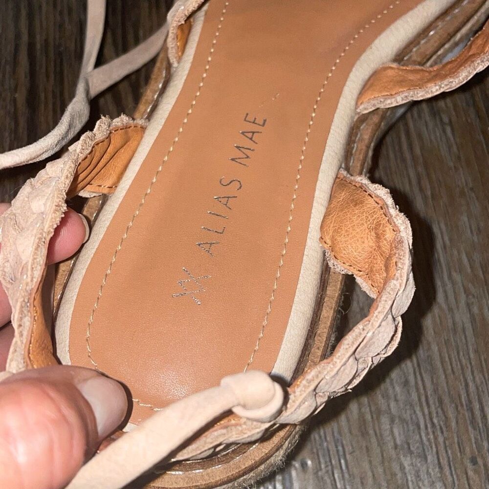 Draft Listing - Picture 3 of 11